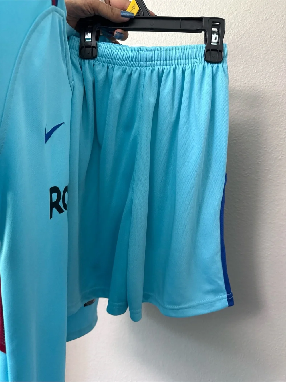 Nike Boys 2pc Top And Shorts Size 12 - Picture 6 of 7
